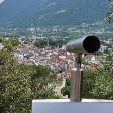 Sabine G Lägenhet Merano